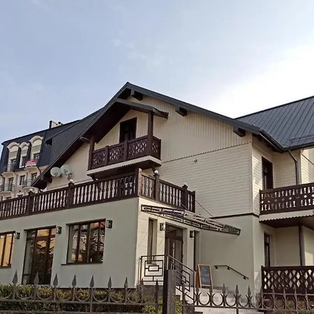 Вілла Ягуся Hotel *