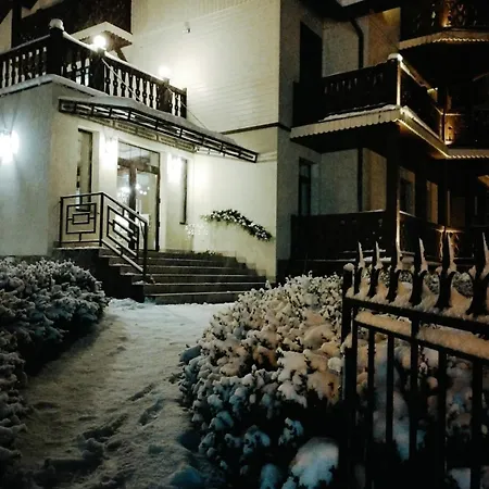 Hotel Вілла Ягуся *